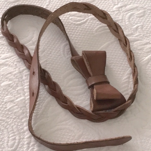 Supercute Leather Belt - Picture 2 of 5